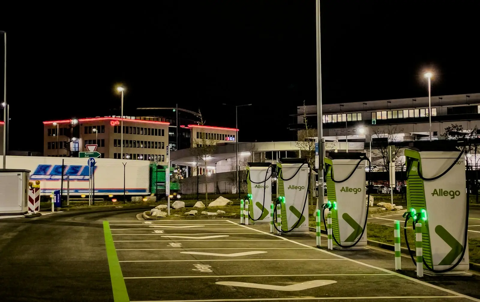 Estación de carga rápida para autos eléctricos